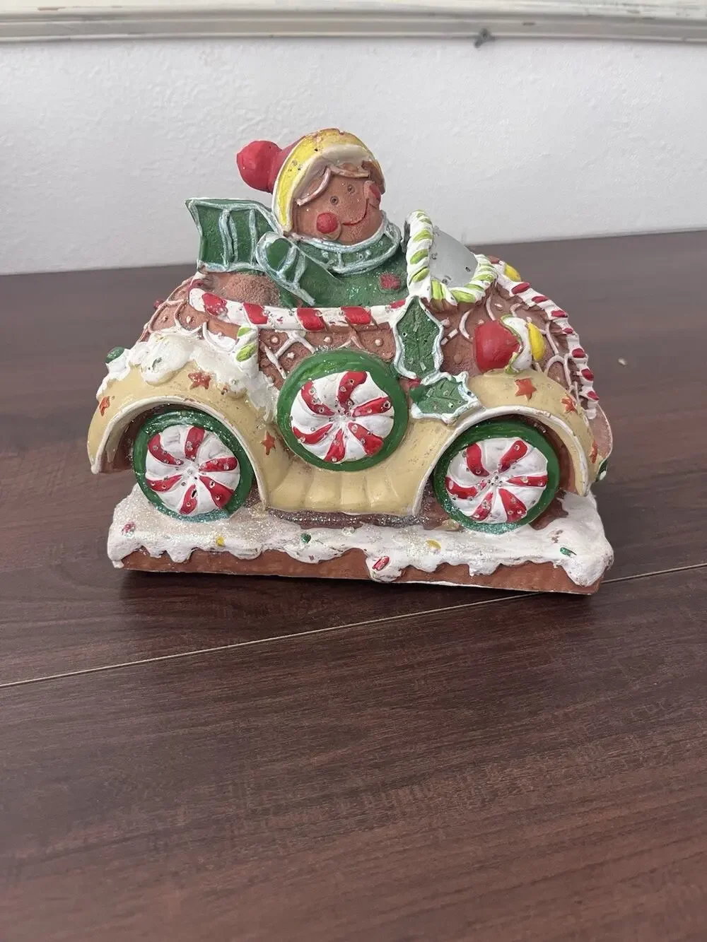 All Hearts Come Home Gingerbread House Fiber Optic Lighted Car Tested Works